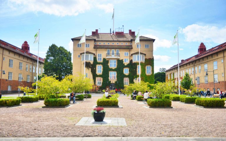 Sweden-Kristianstad-University-exterior-1