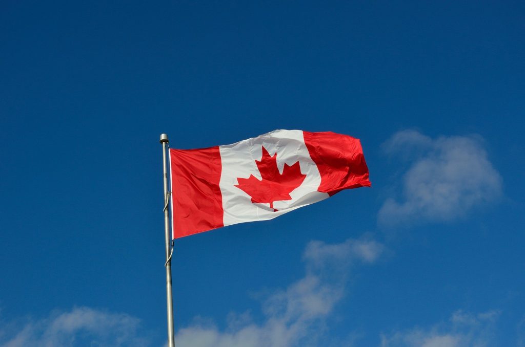 canadian-flag-g7c3c8a631_1920