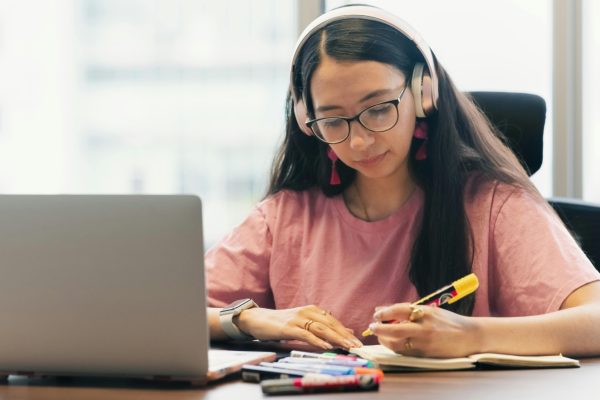 The Hidden Costs of Studying Abroad That No One Warns You About
